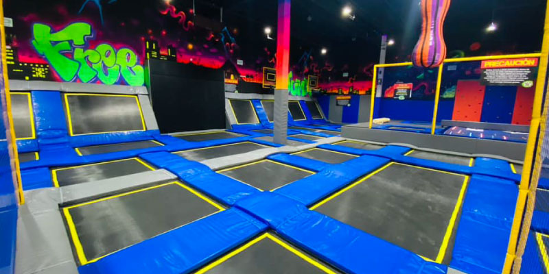 Fly, trampolines, diversion, parque, extremo, bolos, escalar, boliche, aventura, toboganes, juegos