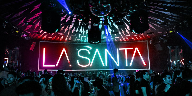 La santa, Antro, antro, música, bebidas, botellas, mujeres, bellas, bellezas, club, nocturno, luces, reguetón, electrónica, Pop, champagne, cerveza, celebración, cumpleaños, antros, Antros